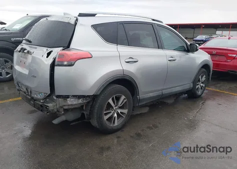 2017 Toyota Rav4 Xle z USA, uszkodzony, nr VIN 2T3WFREV6HW349480